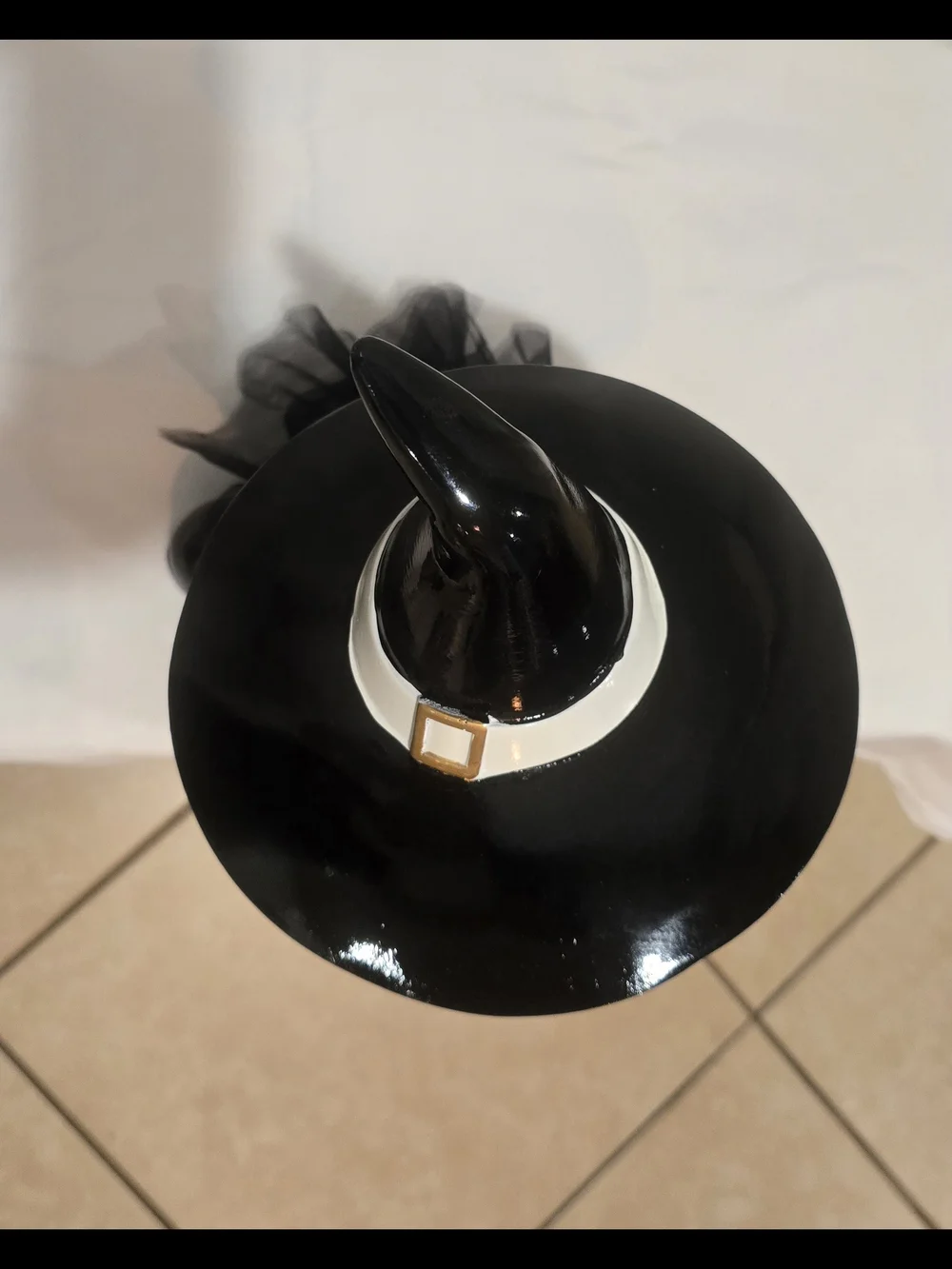 NEW!! Bella Luxx Green-Haired Witch Figurine with Black Cat - Black & White